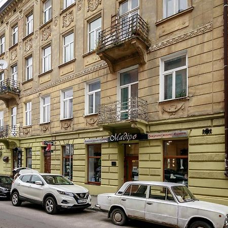 Golden Violin ! Apartments Lviv S Habitación foto